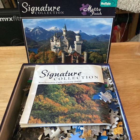 1000 Piece Puzzle - Signature Collection - Picture 3 of 3